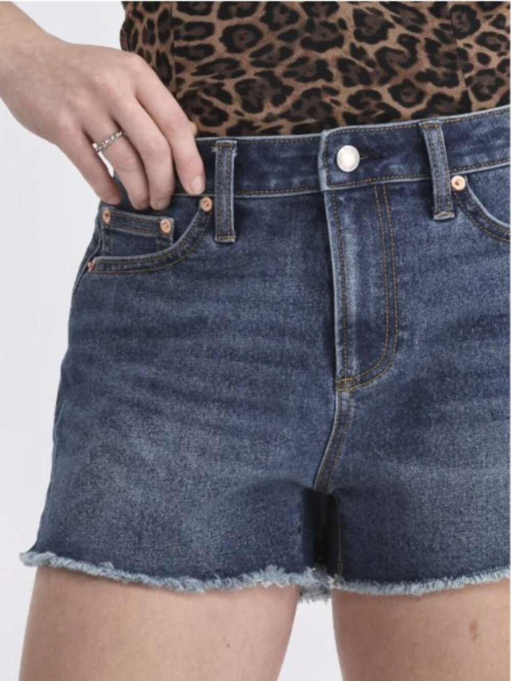 No Boundaries Women's Mid Rise Denim Short